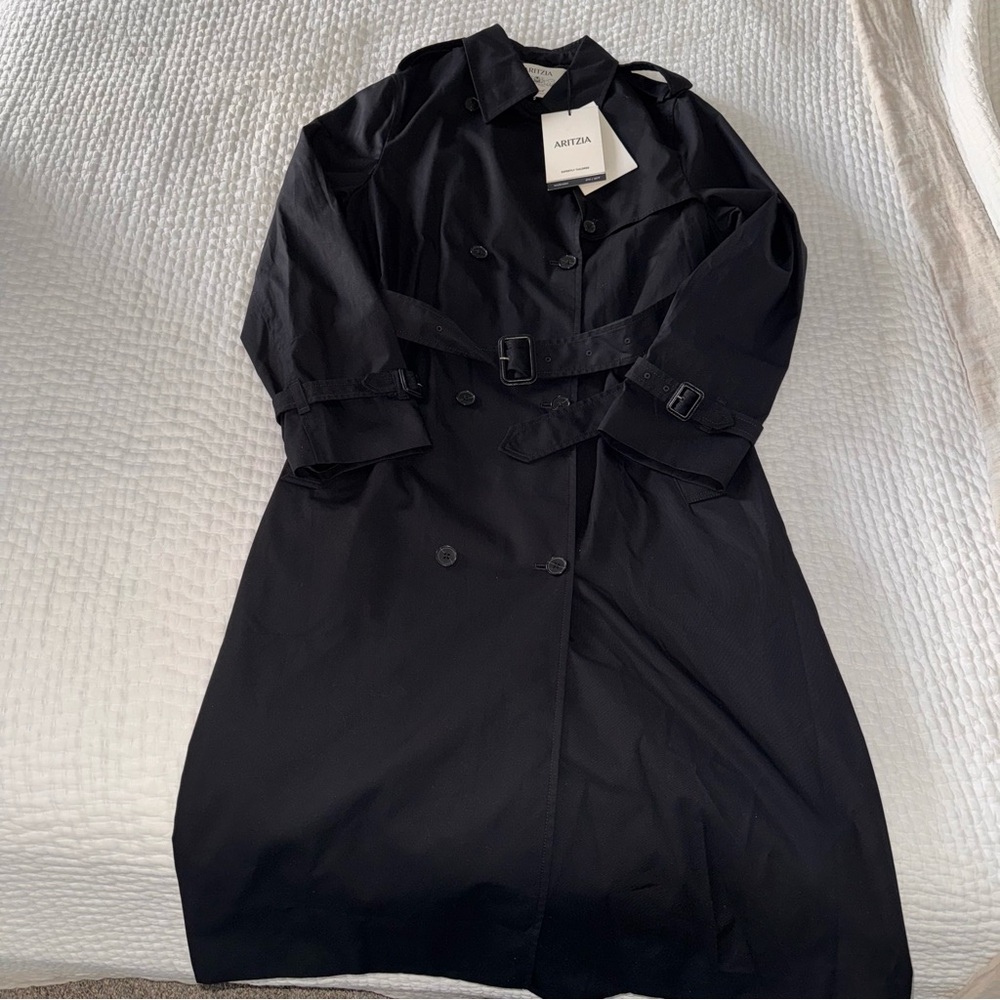 NWT Aritzia “The Finch” Trench Coat
